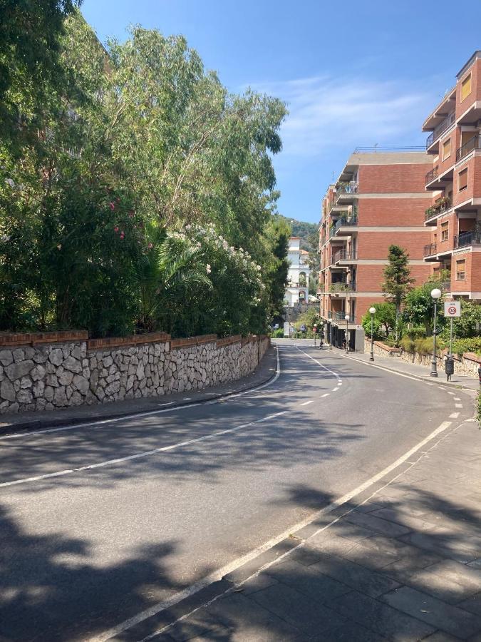 La Reginella Apartment Соренто Екстериор снимка